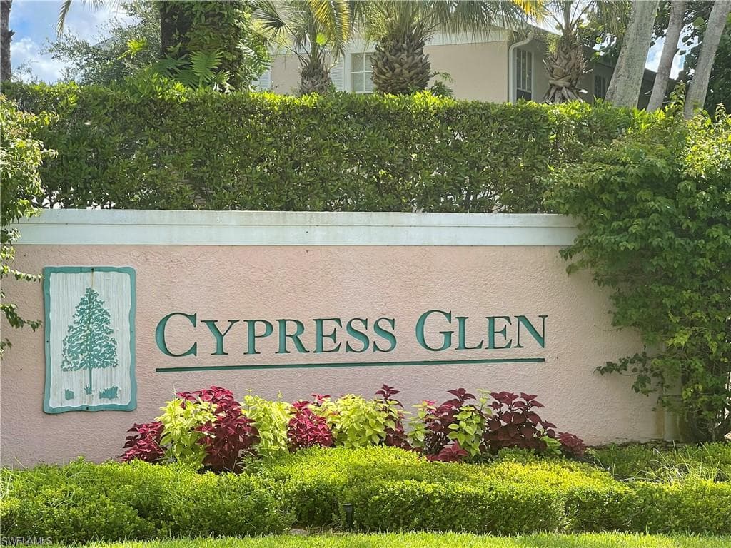 3225 Cypress Glen WAY 110 NAPLES, FL 34109