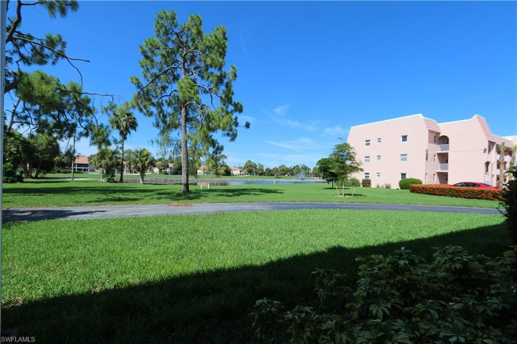 400 Forest Lakes BLVD 111 NAPLES, FL 34105