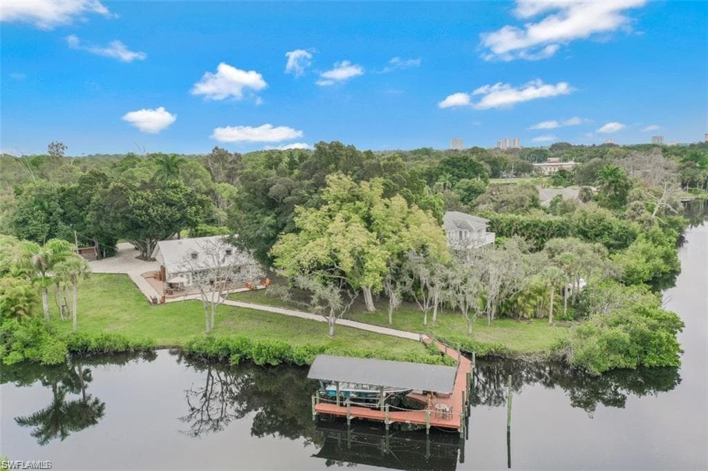 1313 Driftwood DR NORTH FORT MYERS, FL 33903
