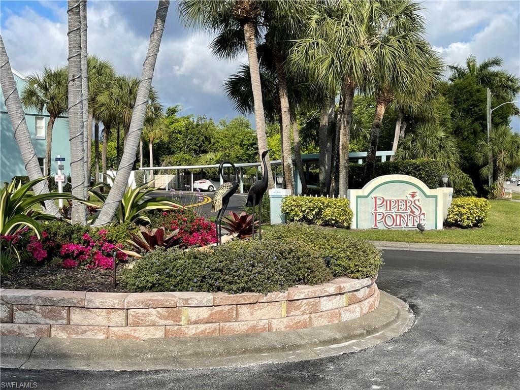129 Wading Bird CIR D-104 NAPLES, FL 34110