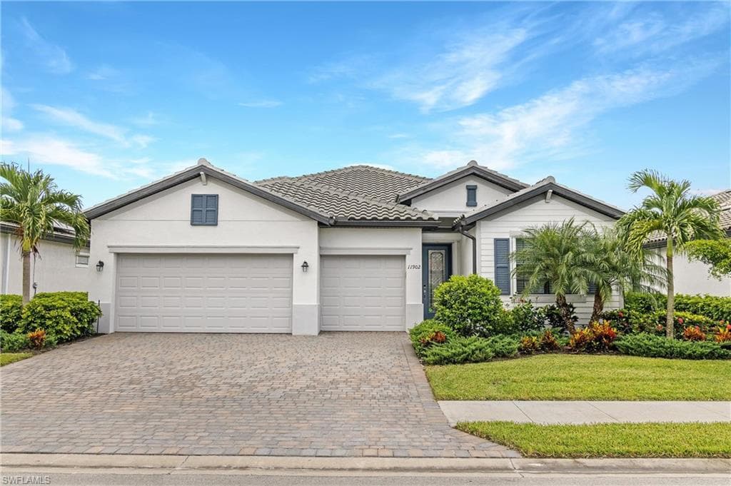 11902 White Stone DR FORT MYERS, FL 33913