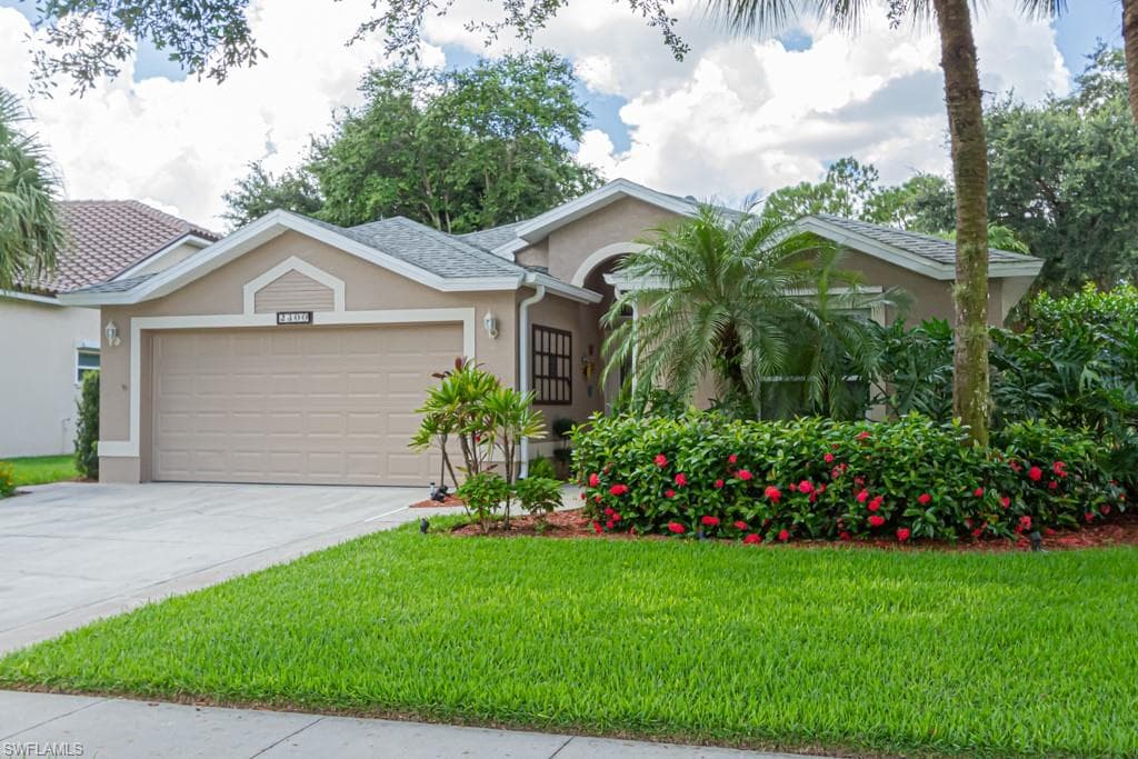 2300 Heritage Greens DR NAPLES, FL 34119