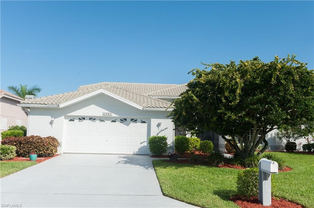 8261 Arborfield CT FORT MYERS, FL 33912