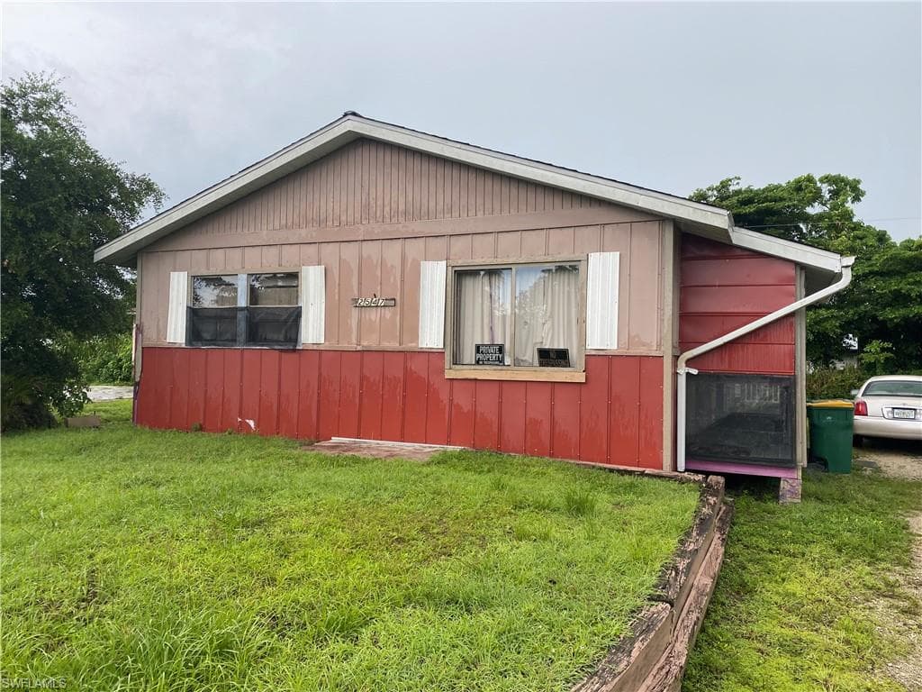 2547 Storter AVE NAPLES, FL 34112