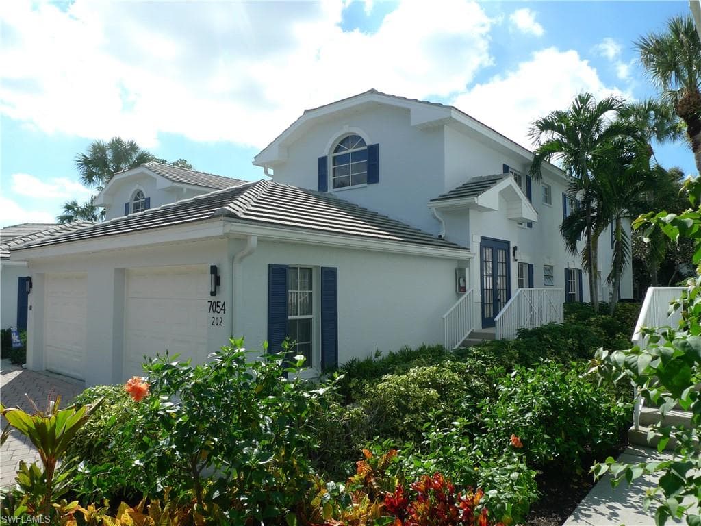 7054 Barrington CIR 202 NAPLES, FL 34108