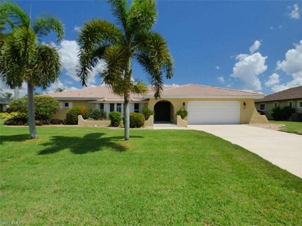 3307 SE 18th PL CAPE CORAL, FL 33904
