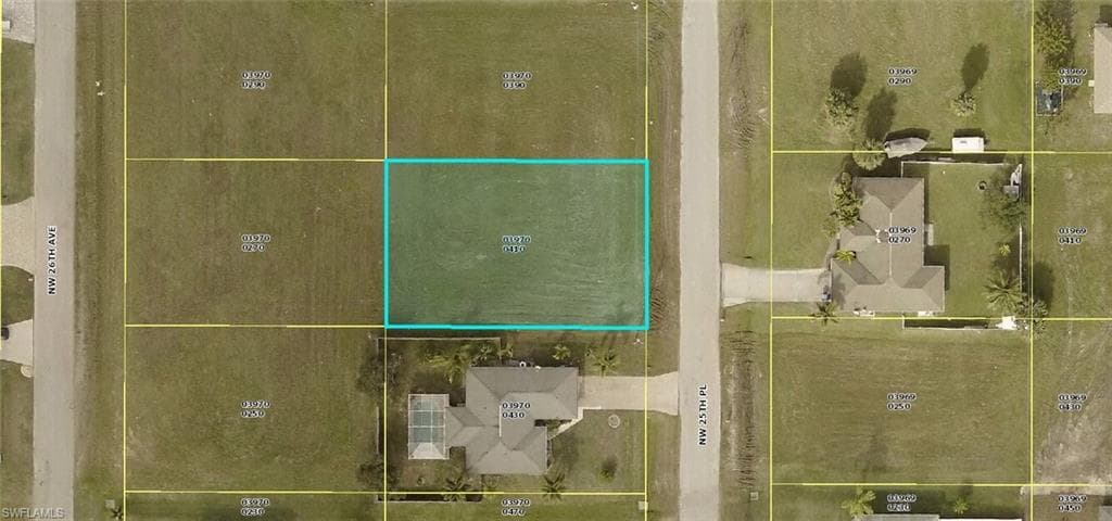302 NW 25th PL CAPE CORAL, FL 33993