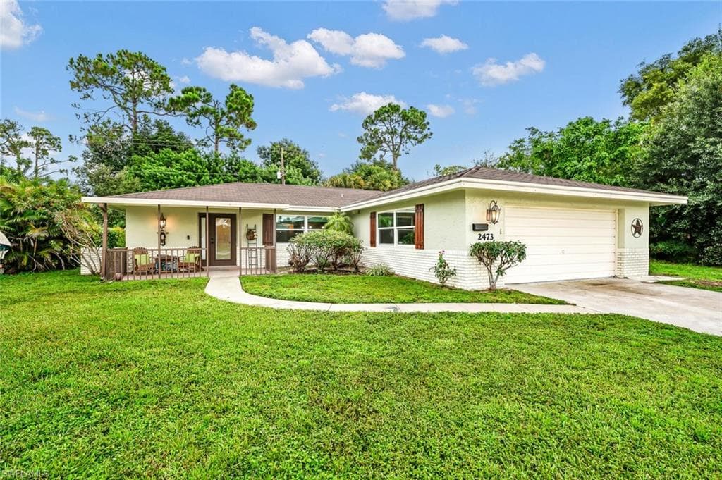 2473 Poinciana ST NAPLES, FL 34105
