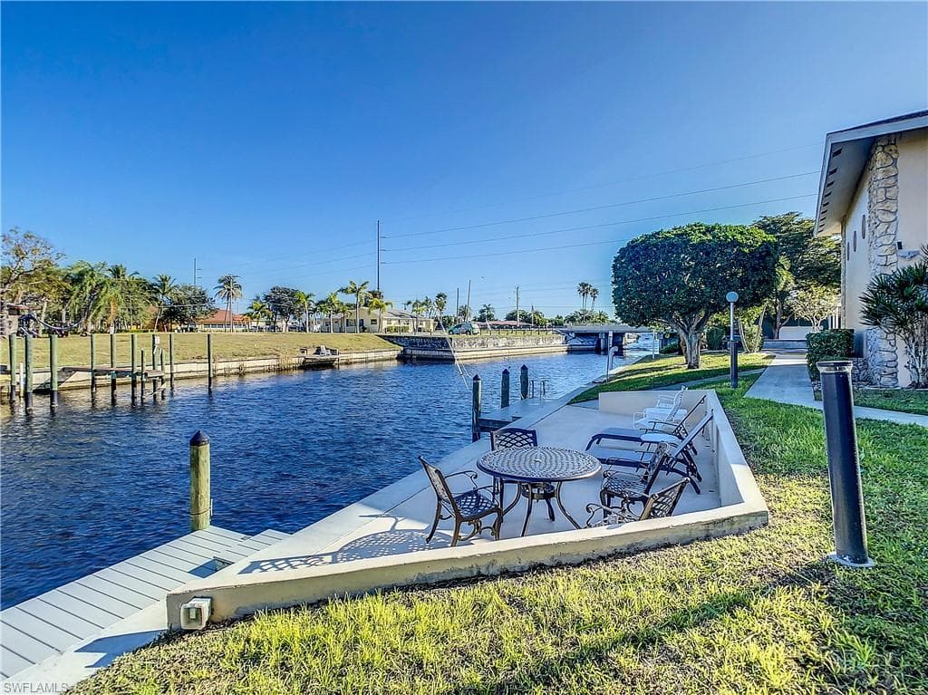4002 Coronado PKY 102 CAPE CORAL, FL 33904