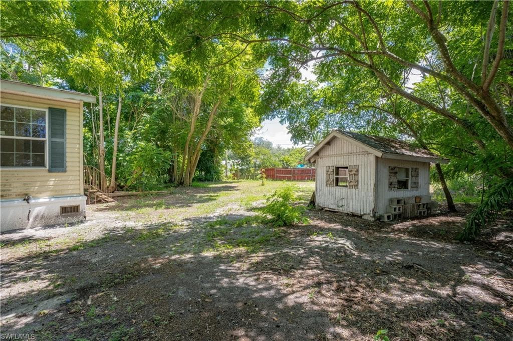 8095 Mcdaniel DR NORTH FORT MYERS, FL 33917