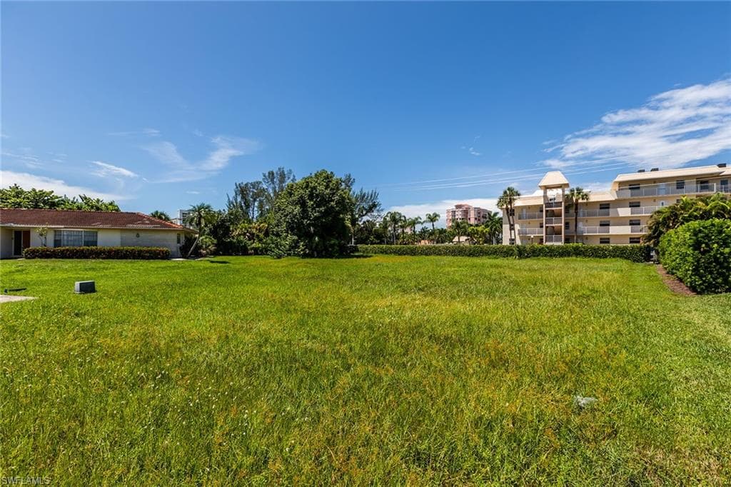 498 Fieldstone DR MARCO ISLAND, FL 34145