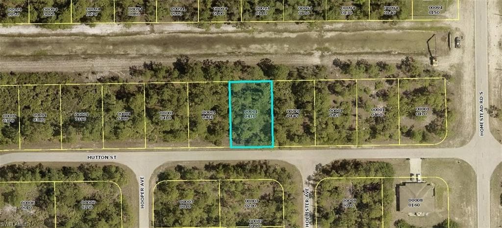 535 Hutton ST E LEHIGH ACRES, FL 33974