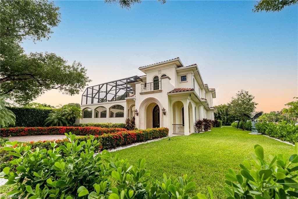 785 Broad CT S NAPLES, FL 34102