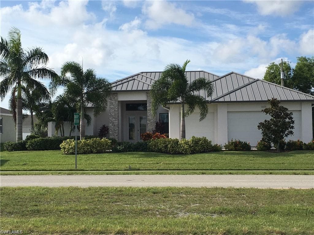 1608 Beach PKY W CAPE CORAL, FL 33914