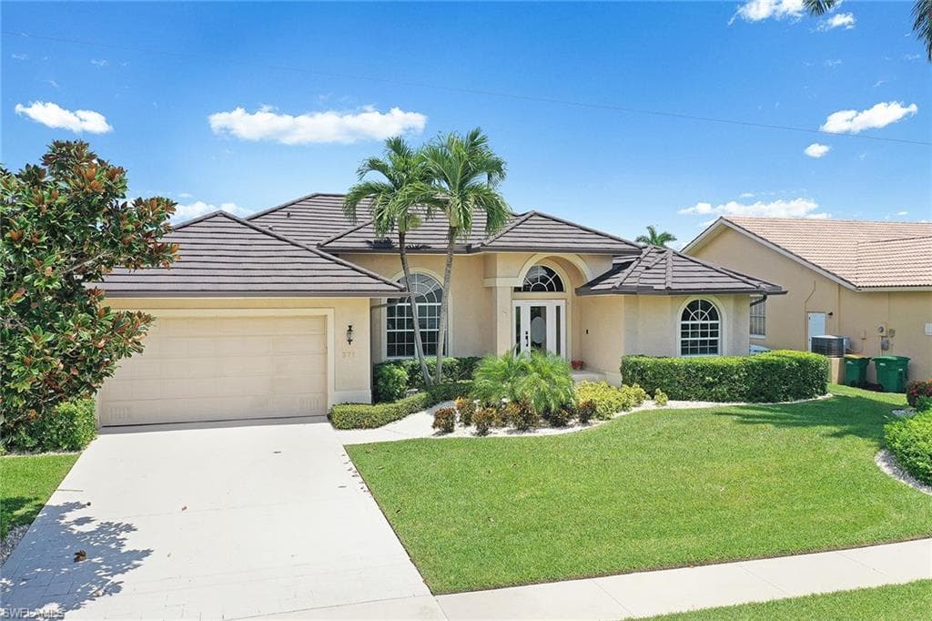 371 Capistrano CT MARCO ISLAND, FL 34145