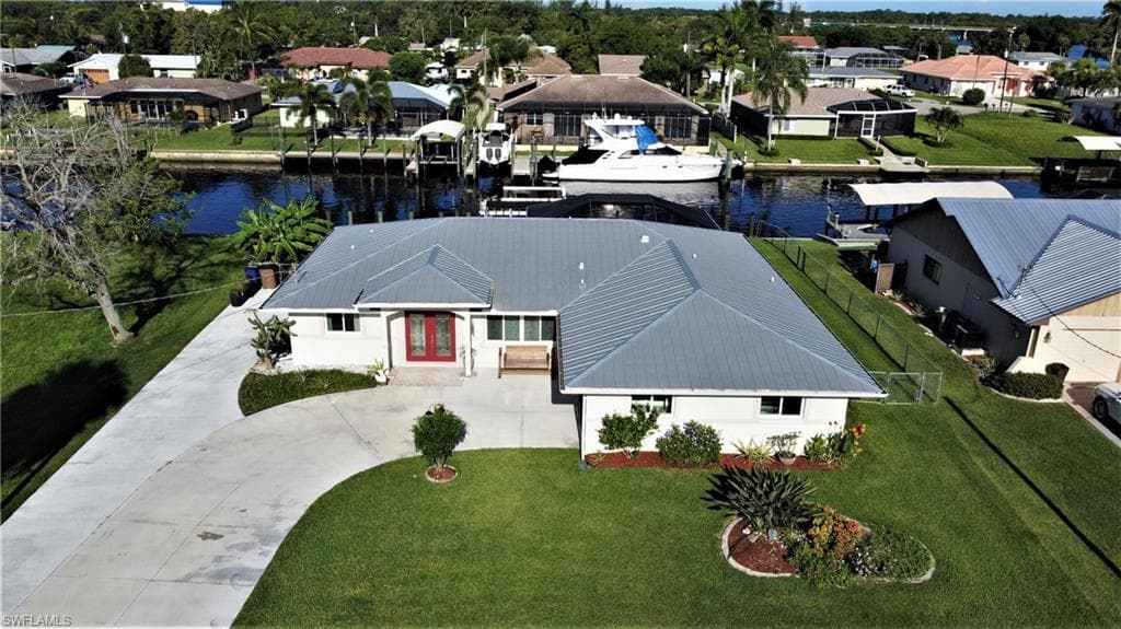 2207 Isle Of Pines AVE FORT MYERS, FL 33905