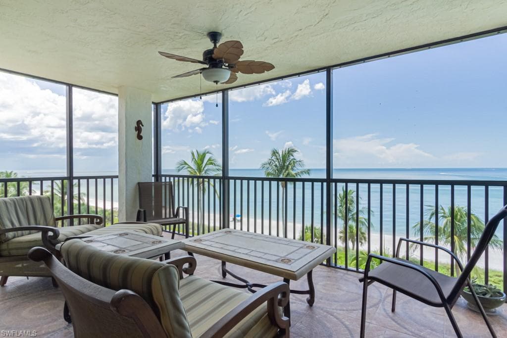 10525 Gulf Shore DR 251 NAPLES, FL 34108