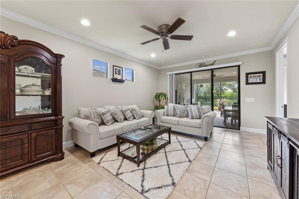 7610 JACARANDA LN NAPLES, FL 34114