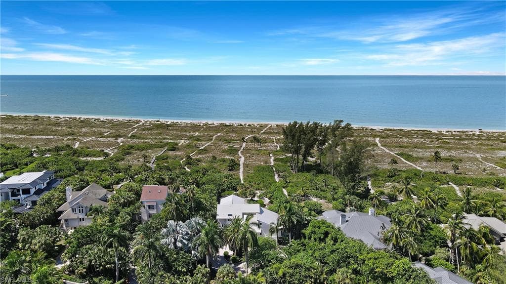 1320 Seaspray LN SANIBEL, FL 33957