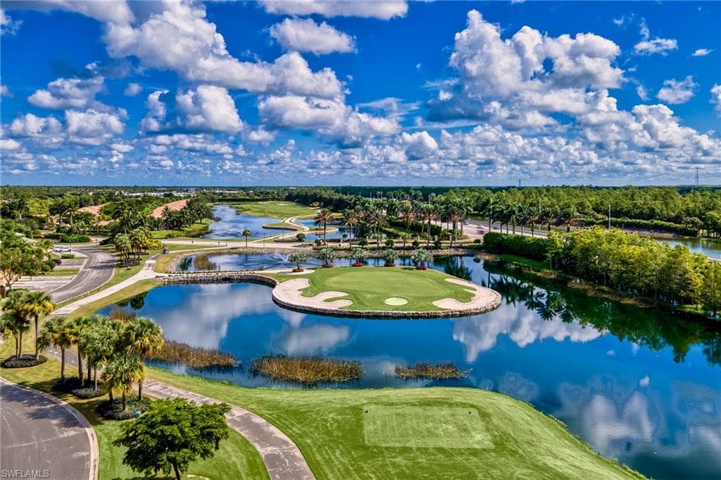 3880 Sawgrass WAY 2412 NAPLES, FL 34112