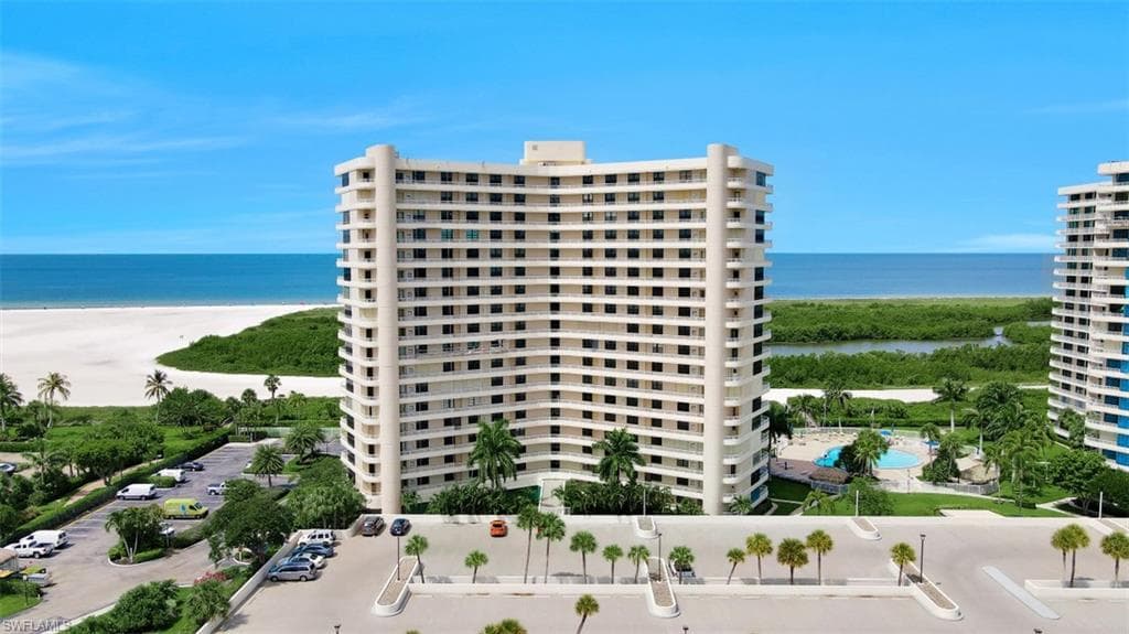 440 Seaview CT 303 MARCO ISLAND, FL 34145
