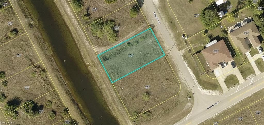370 Pauline AVE LEHIGH ACRES, FL 33974