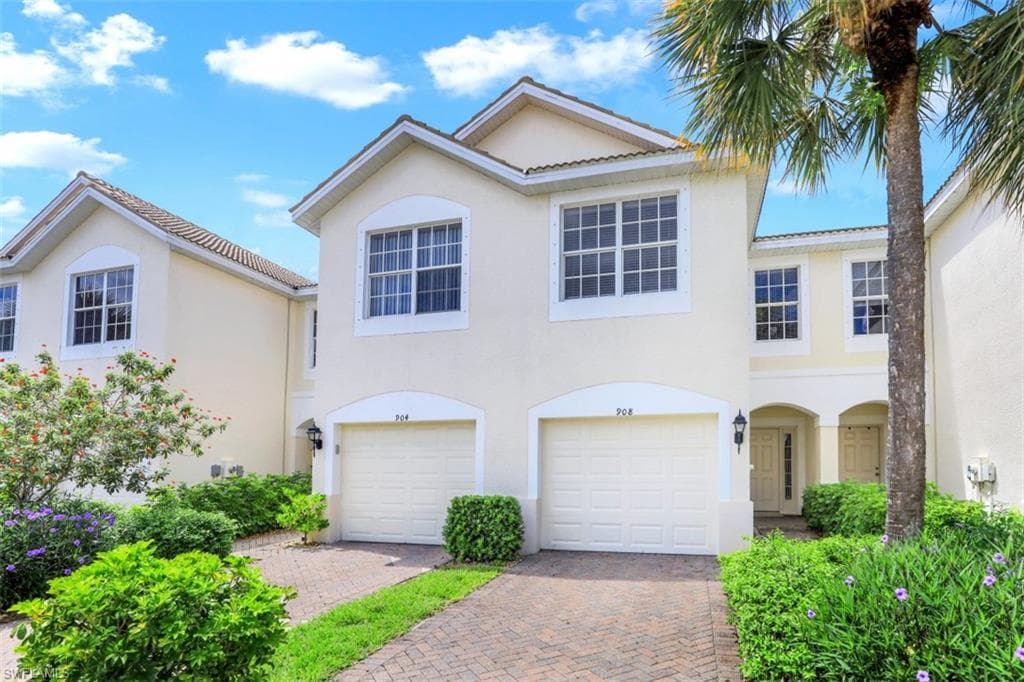 908 Hampton CIR 93 NAPLES, FL 34105