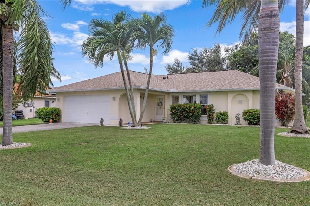 403 SE 30th ST CAPE CORAL, FL 33904