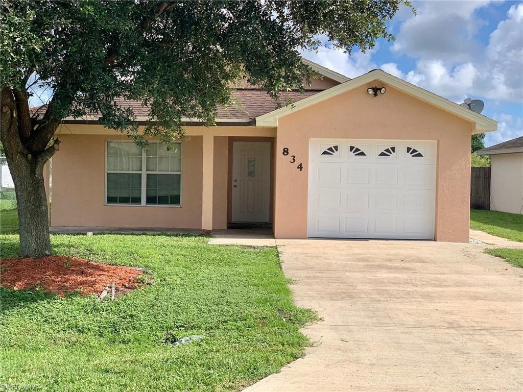 834 Thatcher BLVD SW MOORE HAVEN, FL 33471