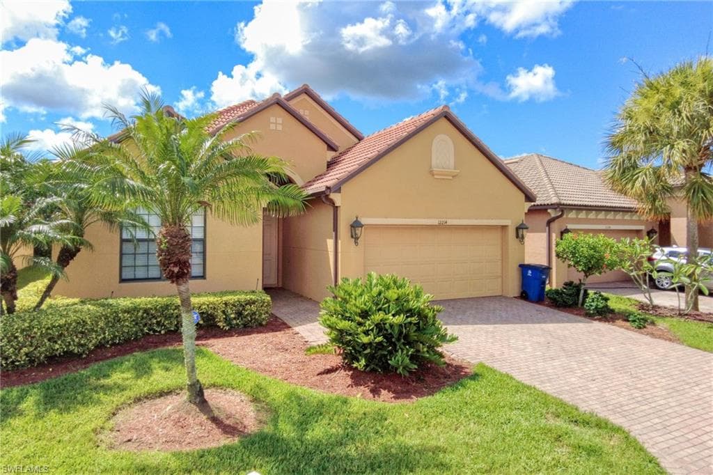 12214 Country Day CIR FORT MYERS, FL 33913