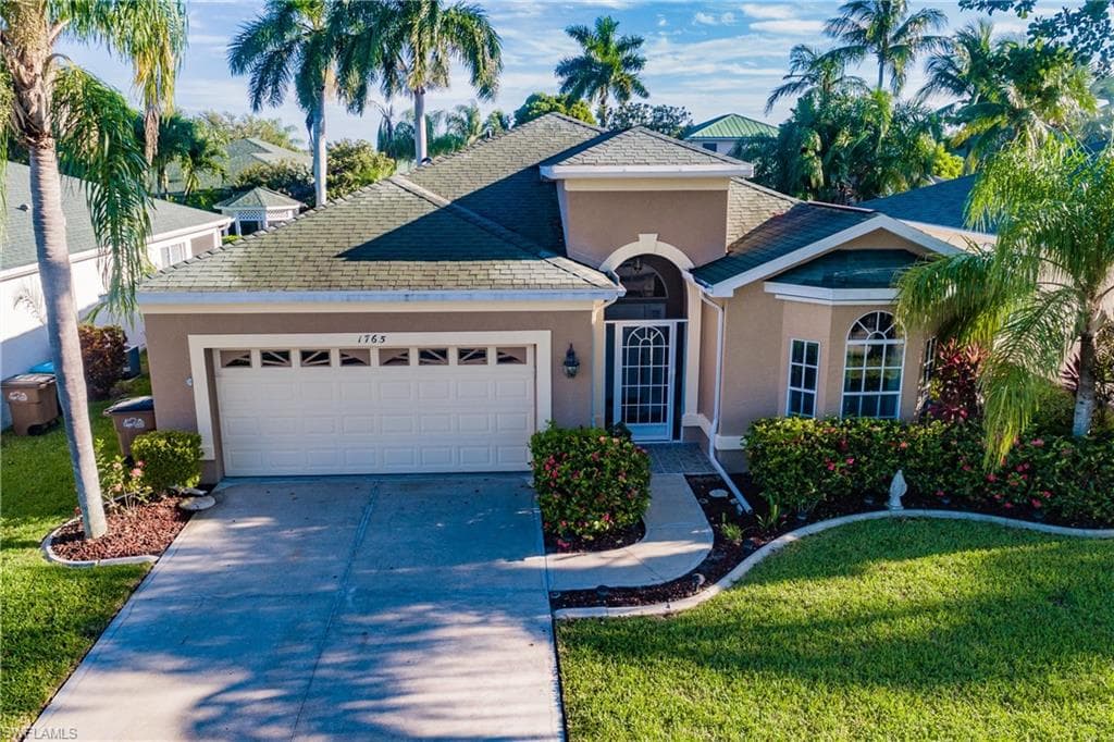 1765 Emerald Cove CIR CAPE CORAL, FL 33991