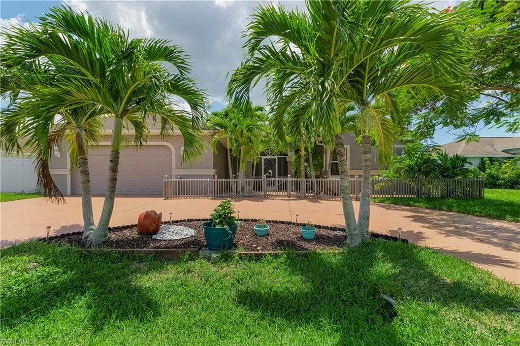 1304 Gleason PKY CAPE CORAL, FL 33914