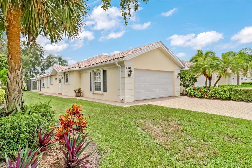 5442 Guadeloupe WAY NAPLES, FL 34119