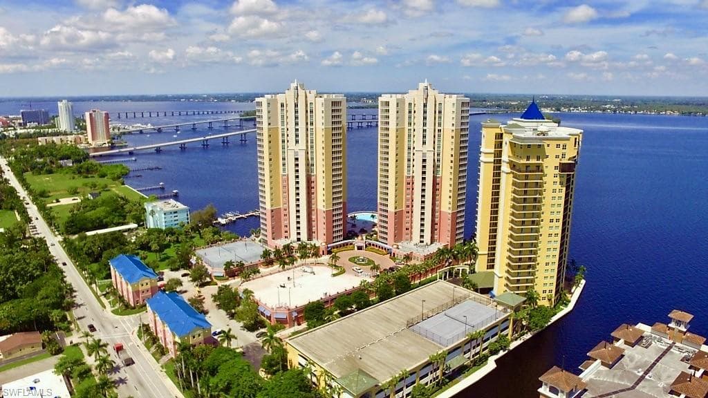 2743 1st ST 801 FORT MYERS, FL 33916