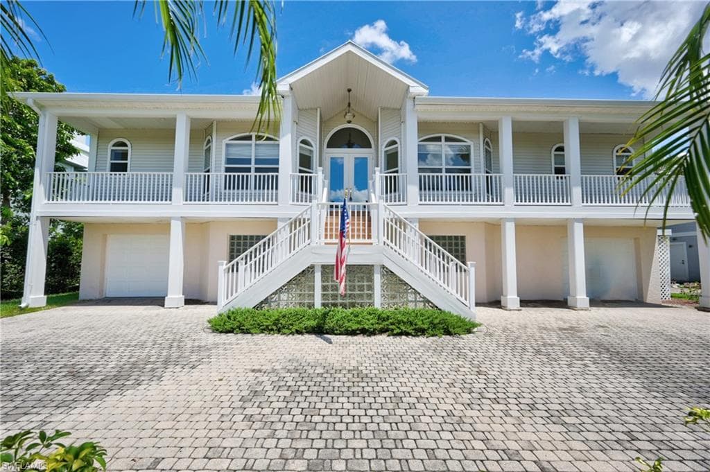 215 Dolphin Cove CT BONITA SPRINGS, FL 34134