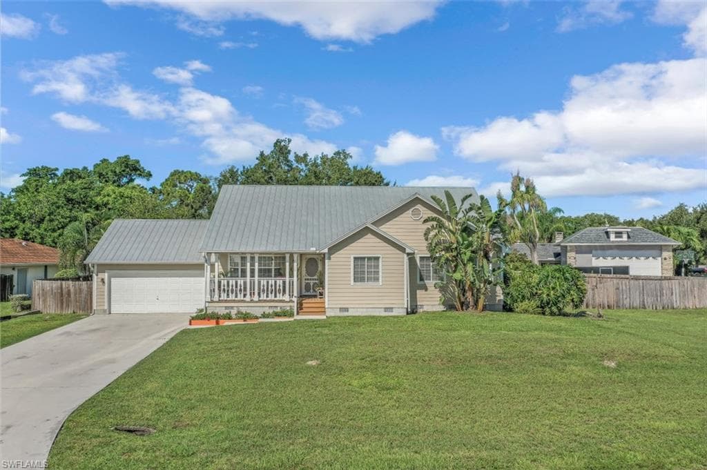 20520 Pine Tree LN ESTERO, FL 33928