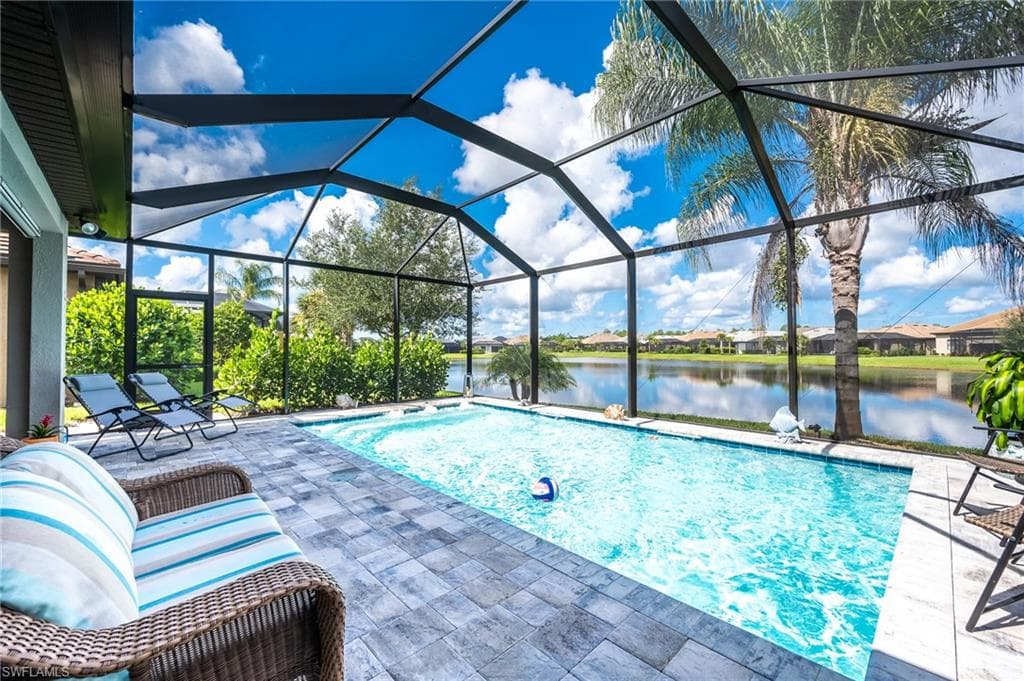 7615 Jacaranda LN NAPLES, FL 34114