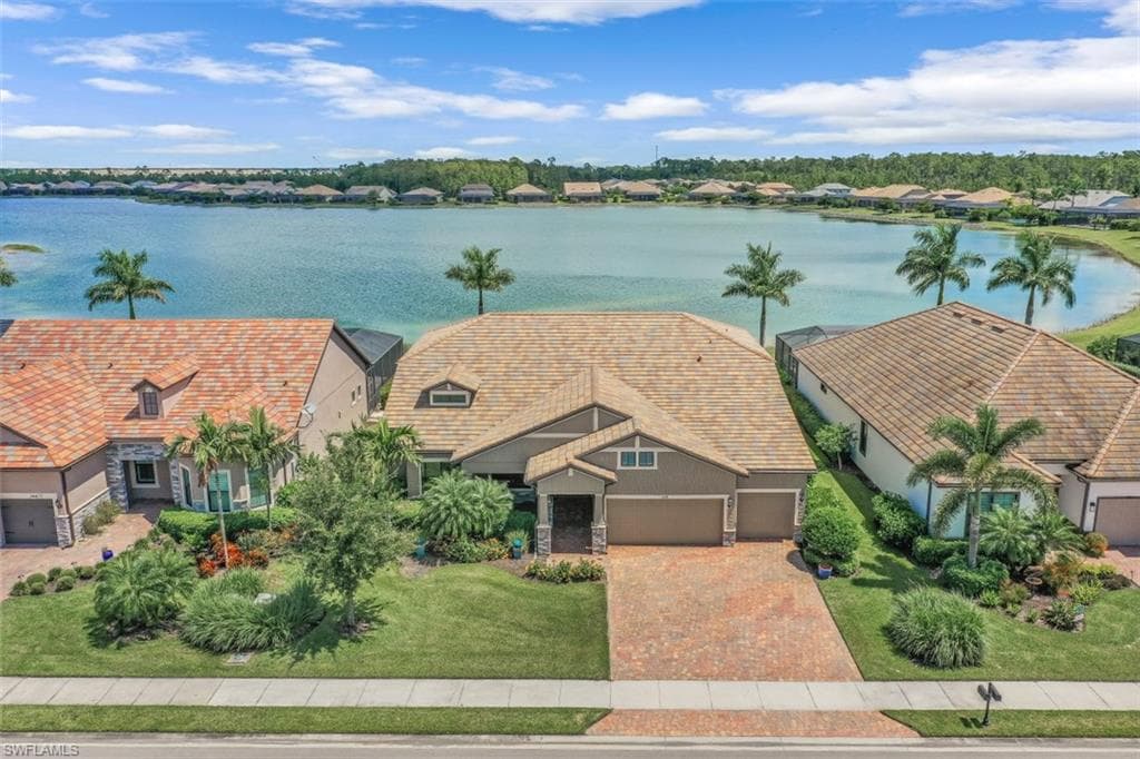 14481 Pine Hollow DR ESTERO, FL 33928