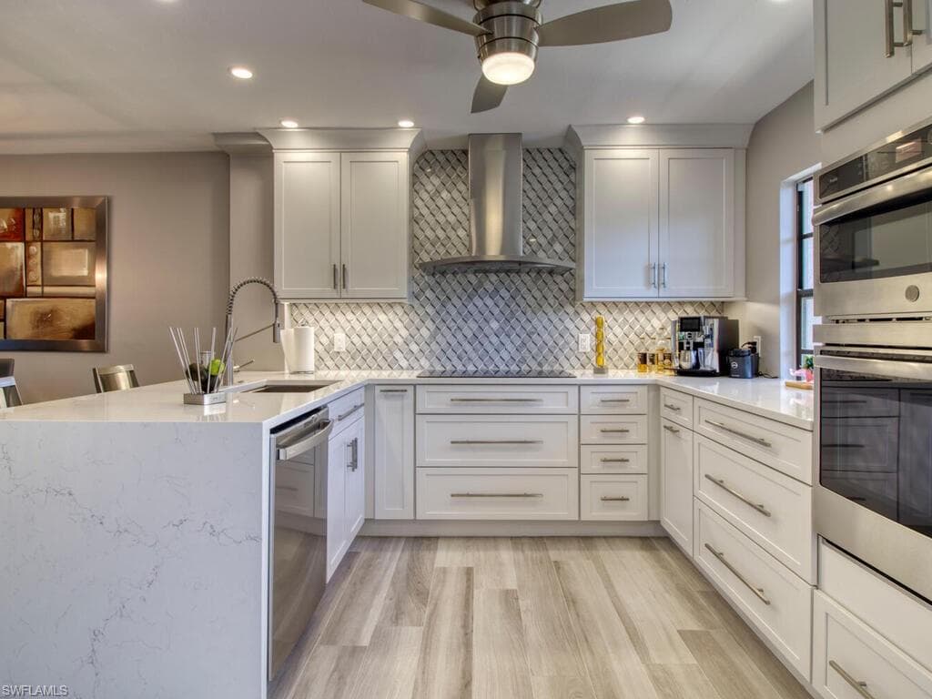 1130 Swallow AVE B-104 MARCO ISLAND, FL 34145