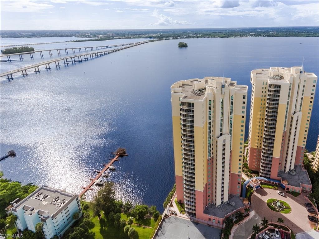 2743 1st ST 1606 FORT MYERS, FL 33916