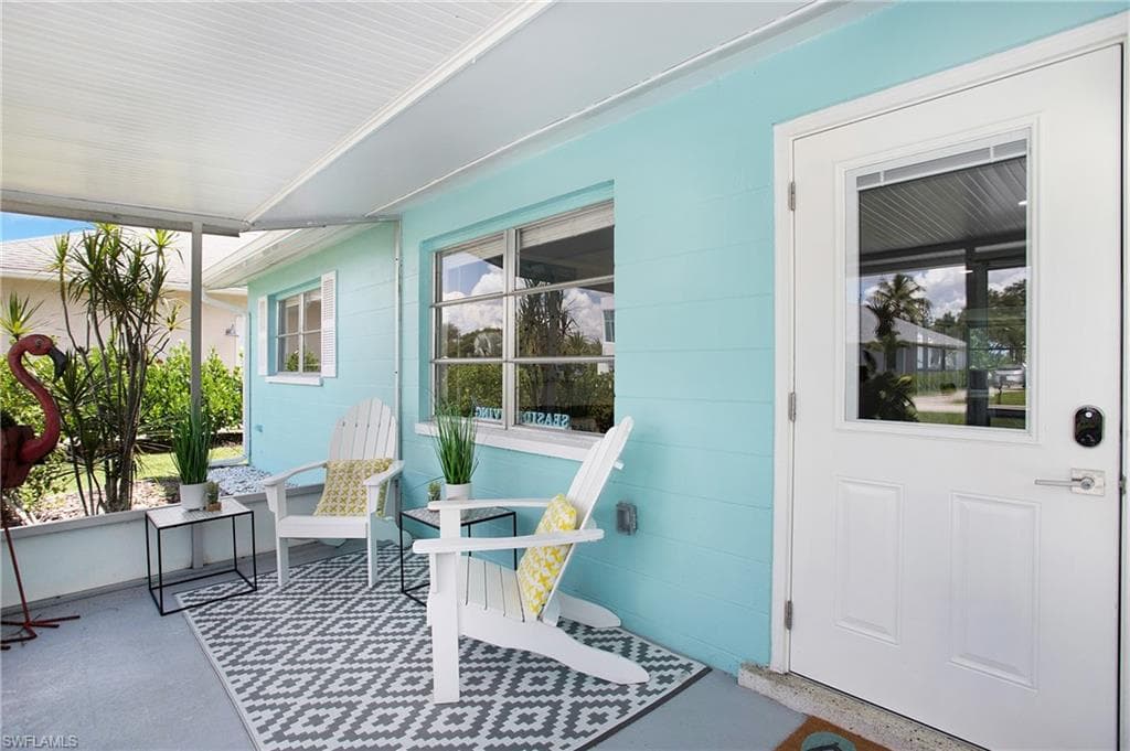 10 3rd ST BONITA SPRINGS, FL 34134