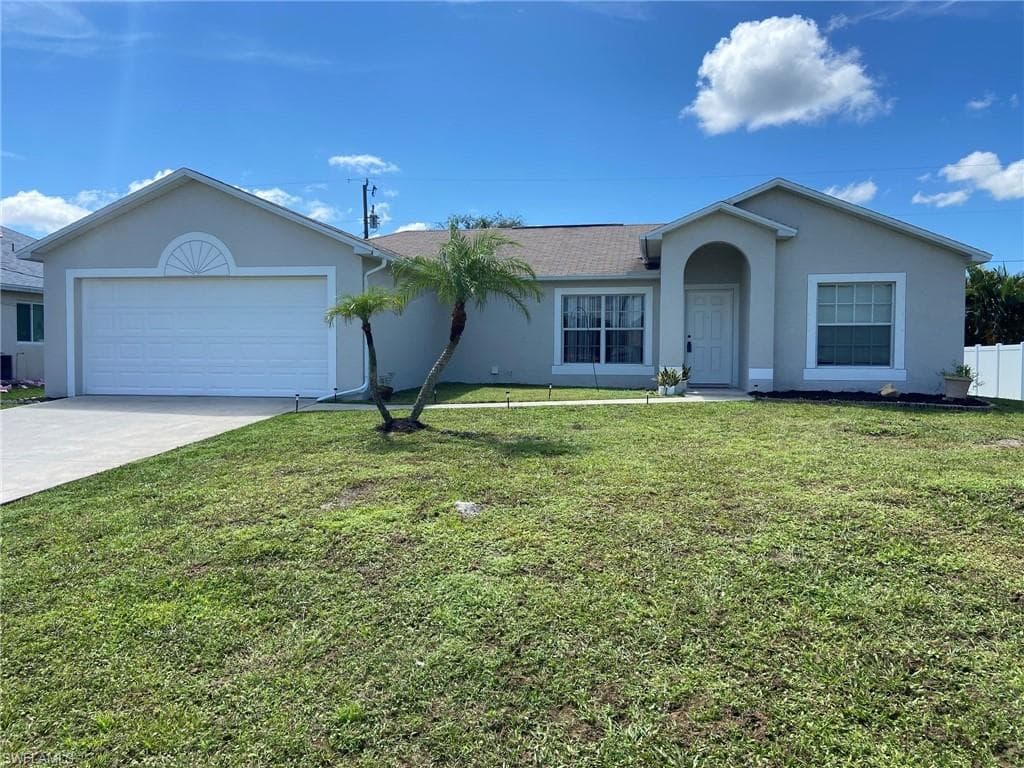 140 SE 4th TER CAPE CORAL, FL 33990