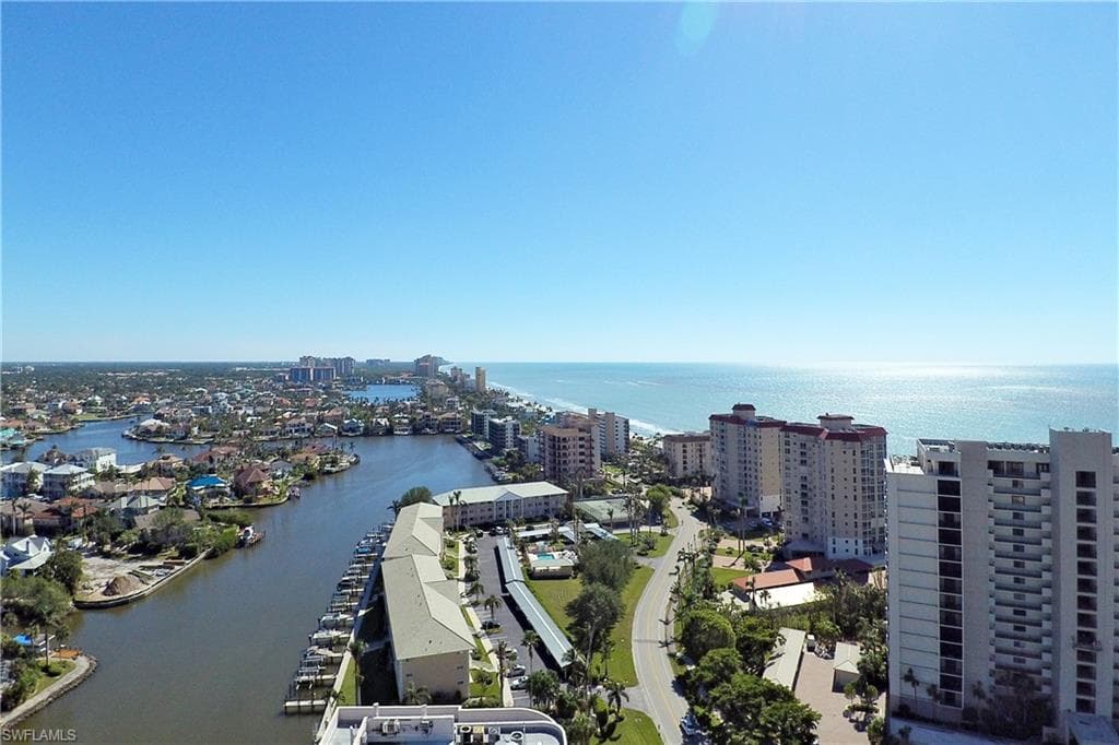 11030 Gulf Shore DR 202 NAPLES, FL 34108