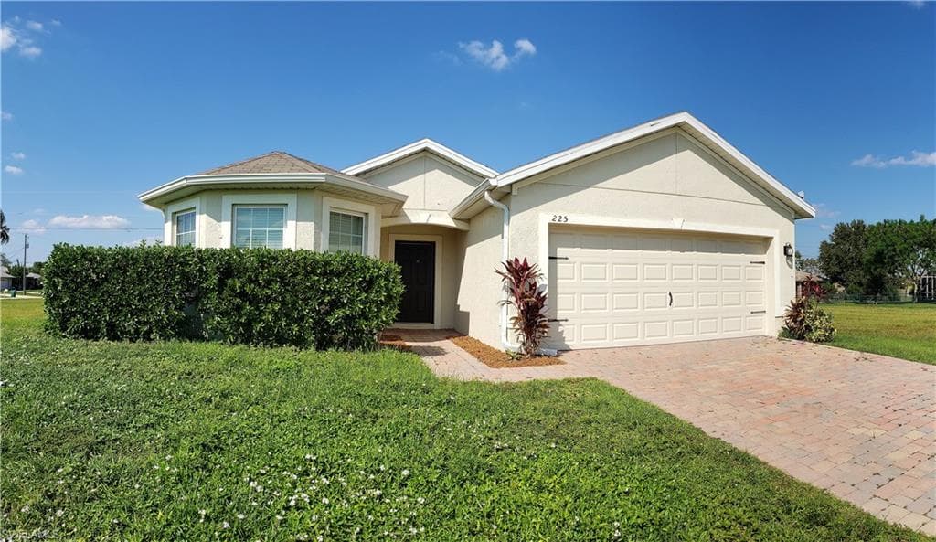 225 NW 10th TER CAPE CORAL, FL 33993