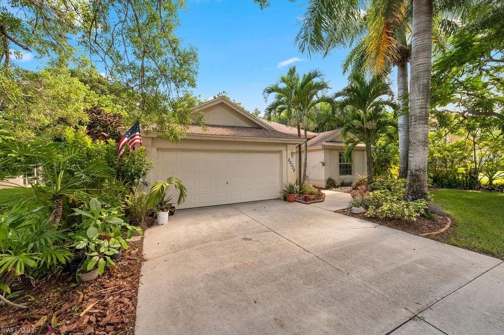 22328 Fountain Lakes BLVD ESTERO, FL 33928