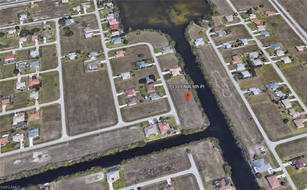 1321 NW 9th PL CAPE CORAL, FL 33993