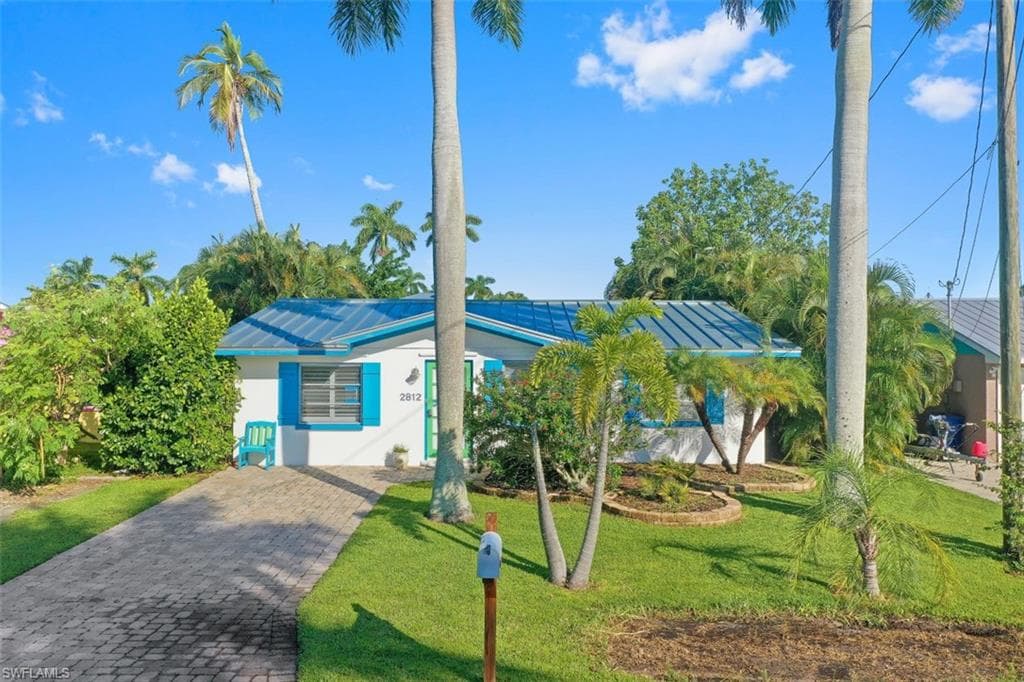 2812 Velma ST MATLACHA, FL 33993
