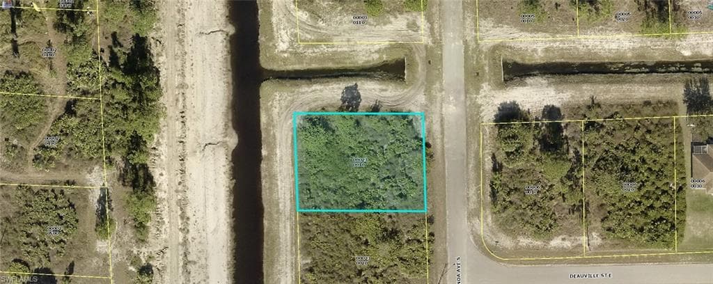 1124 Genoa AVE S LEHIGH ACRES, FL 33974