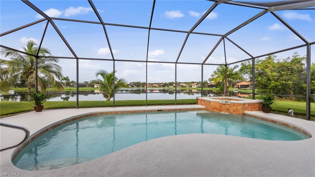 2259 Grove DR NAPLES, FL 34120