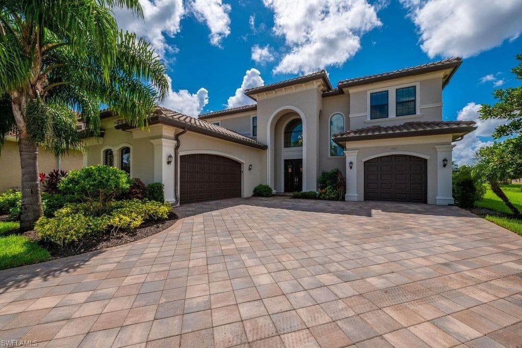 4344 Avalon CT NAPLES, FL 34119